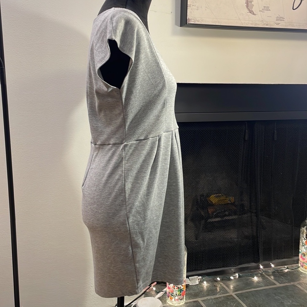 Dress - Picture 5 of 14